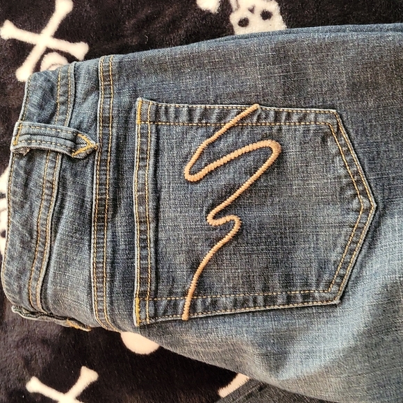 W Work to Weekend jeans - Picture 2 of 4